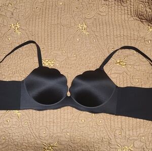 Understance Black Push-Up Wireless Bra